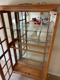 Pine cabinet in excellent shape