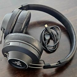 Razer Adaro Wireless Bluetooth Headphones