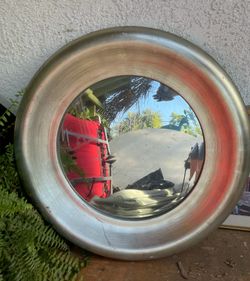 Round Accents Mirror