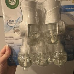 Air Wick 2 Warmers With 5 Refills 