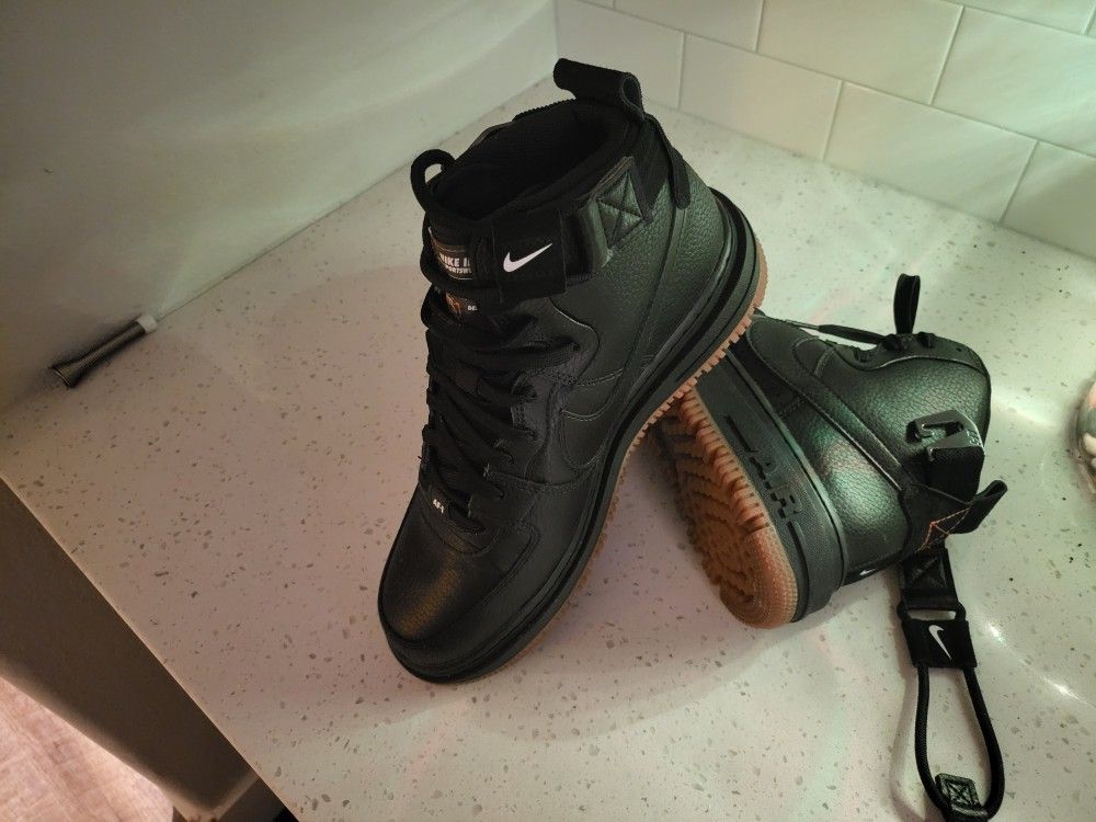 Nike Air Force High Utility Black Gum Size 10