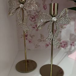 (READ DESCRIPTION ) 2 BOW CANDLE HOLDERS