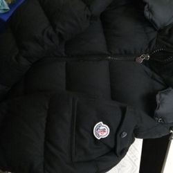 MONCLER Logo- Appliquéd Quilted Hooded Down Jacket