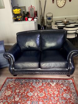 Rooms to Go Leather living room set