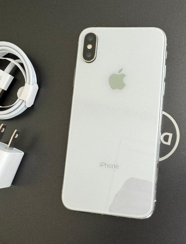 iPhone X , Unlocked for all Company Carrier , Excellent Condition Like New