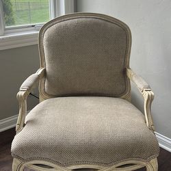 Accent Chair 