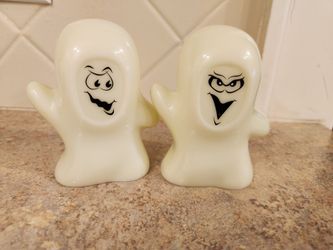 Matchbox Vintage Glow In The Dark Ghosts