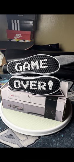 RARE! Brand New Size 10 - Vans x Nintendo Controller Sk8 Hi Tops