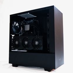 – Ryzen 5 5600 | 6700XT | 16GB 3600MHz | NVMe SSD | NZXT Case