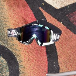Dirtbike goggles