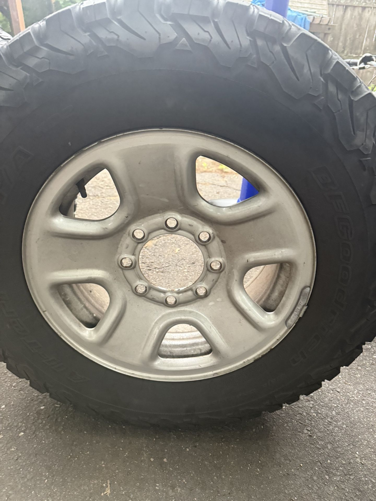 Chevy 8lug Rated E 18inch