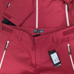 Oakley Men's Ski Jackets/Pants/Vests Size L "New With Tags"