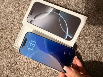 iPhone 16 pro 256 unlocked