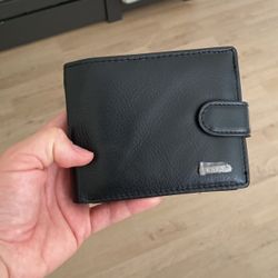 Leather wallet 