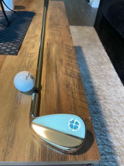 Lucky brand 50° gold golf club