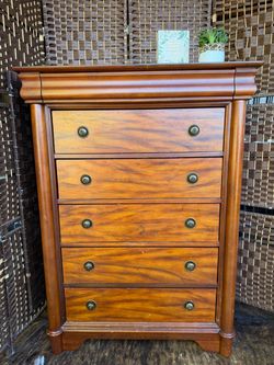 5-Drawer Wooden Tall Chest Dresser