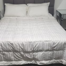 Queen Size Headboard/Framing/BoxSpring