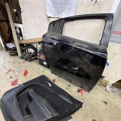 Dodge Charger Rear Passenger Door Part / Door Panel
