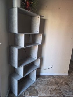 Modern Geometric Bookshelf / Display Shelf – Gray Finish