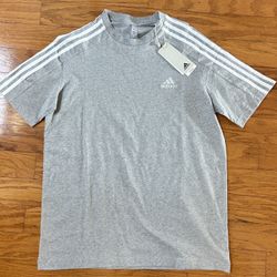 NWT Adidas men’s Tshirt size M
