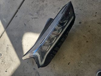 2023 kia k5 right side headlight