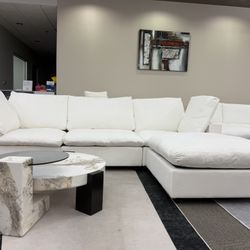 (FREE DELIVERY!🚚) White DUPE Cloud Sectional Couch