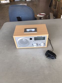 Craig Alarm Clock Radio IPod Dock