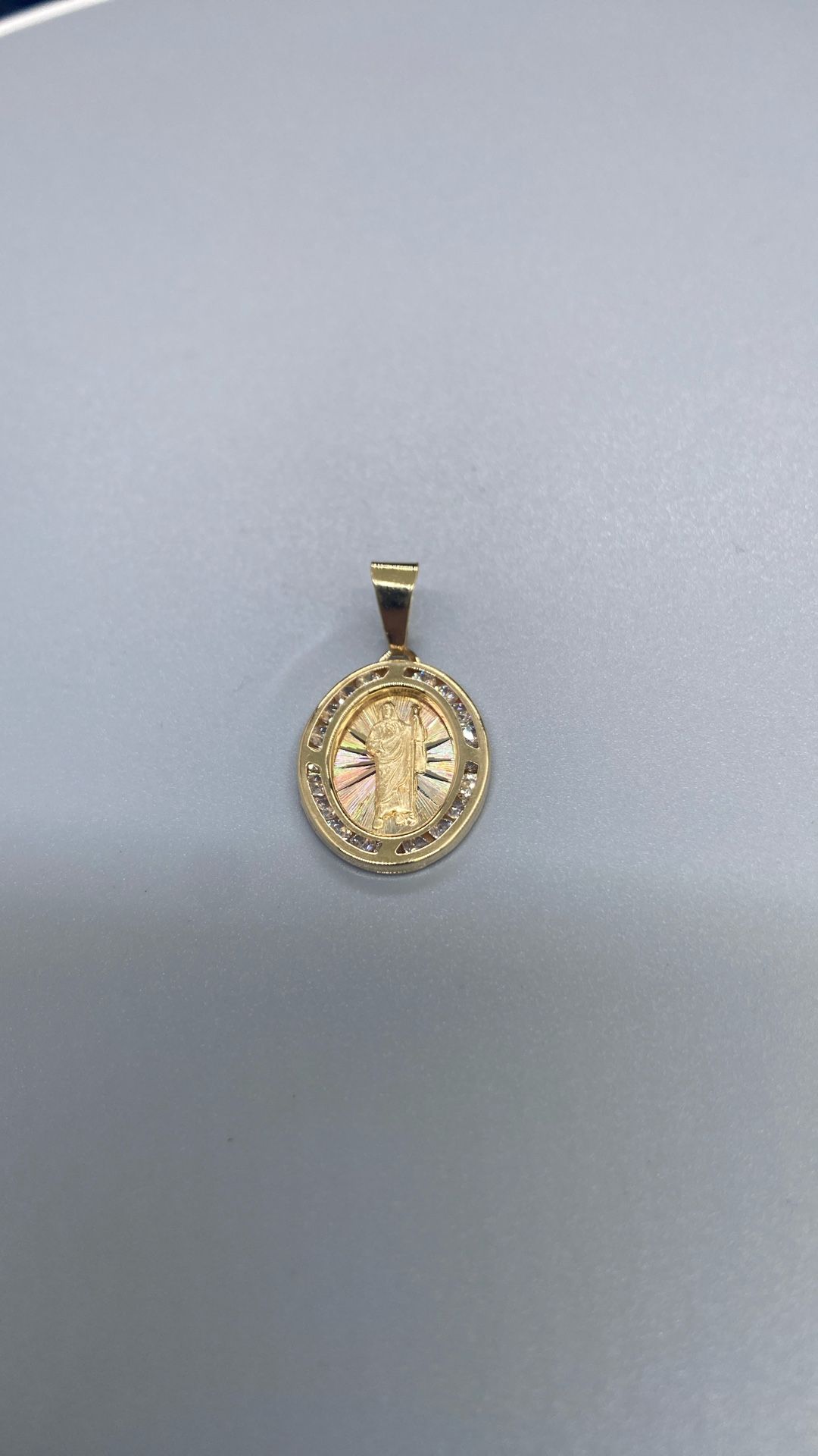 10K Pendant
