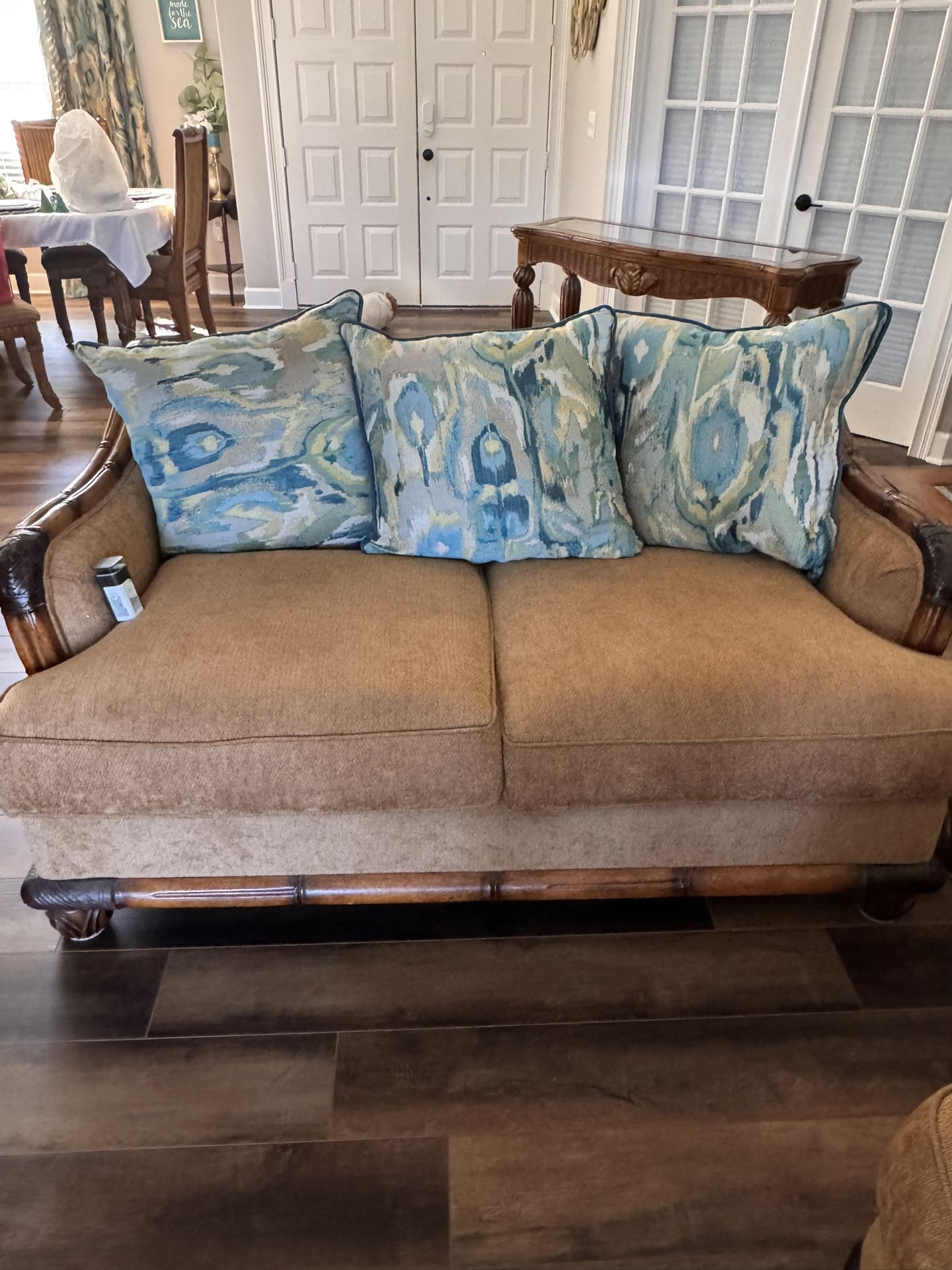 Loveseat/Chair/Sofa Table/End Table