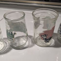 Lot of 4 Vintage Welch's Grape Jelly collectors glasses