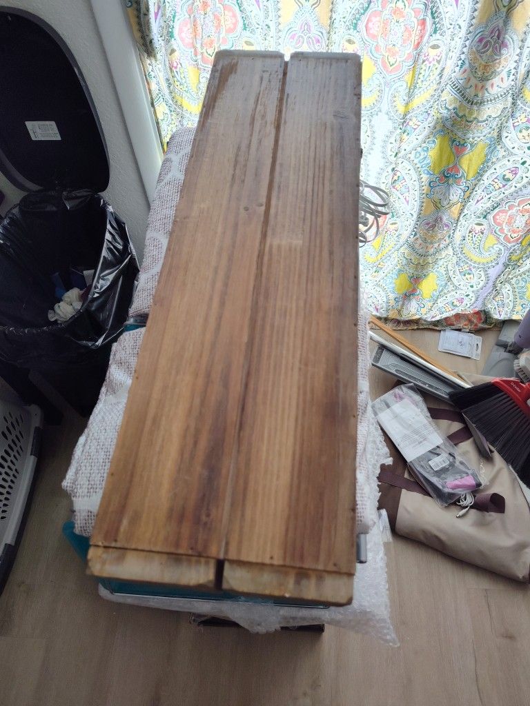 hollow  shelf - lightweight $5