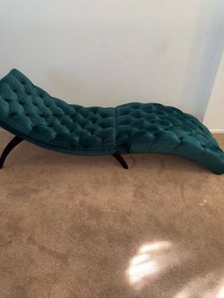 Green velvet lounge chair $50