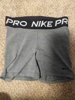 Nike pro