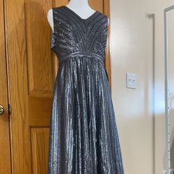 Women’s Formal Dress Size 10, 16 Weddington Way Silver All over Sequins Gown NEW