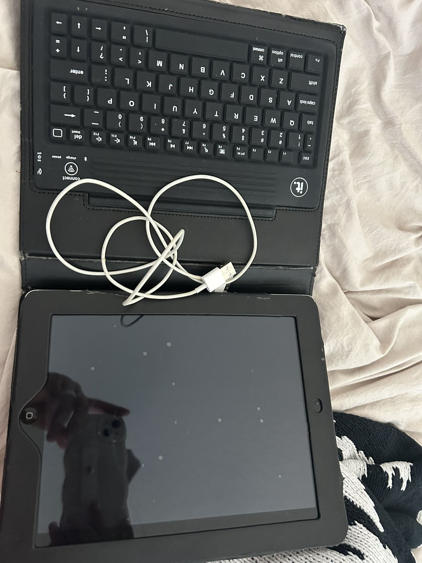 iPad Case And Charger