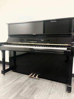 Premium quality Yamaha U1 pianos Free delivery and tuning