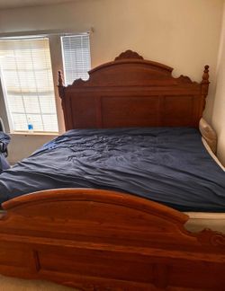 Solid Wood king Bed Frame