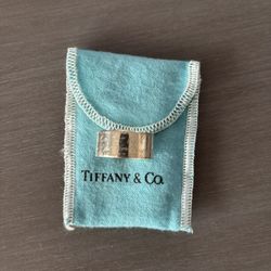 Tiffany "Signs" Ring  Size 10! Excellent Condition 
