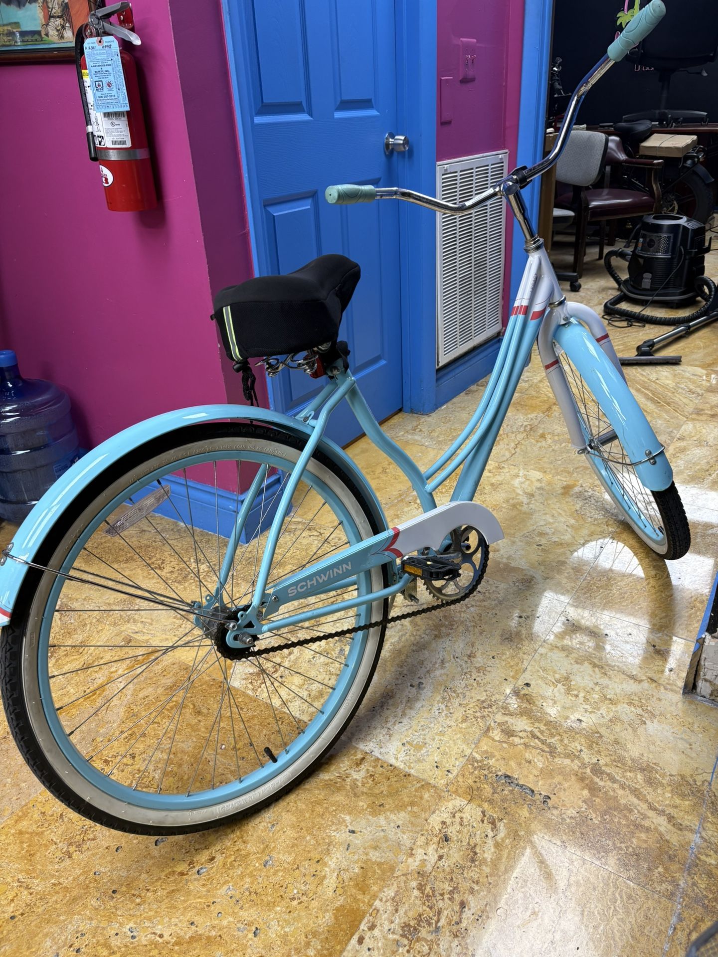 Schwinn Legacy Bicycle Schwinn Legacy Bicycle