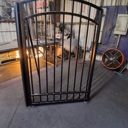 Gate