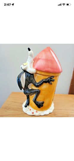 1993 Looney Tunes Wile E. Coyote ACME Rocket Cookie Jar Road Runner Ceramic   12”   A few very small chips.   Fremont pickup  $40