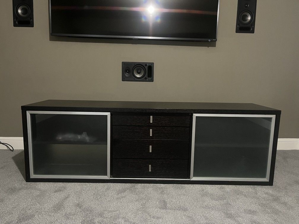 Entertainment Table