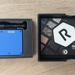 Ridge Wallet High Dive Blue with Cash Strap (BRAND NEW)