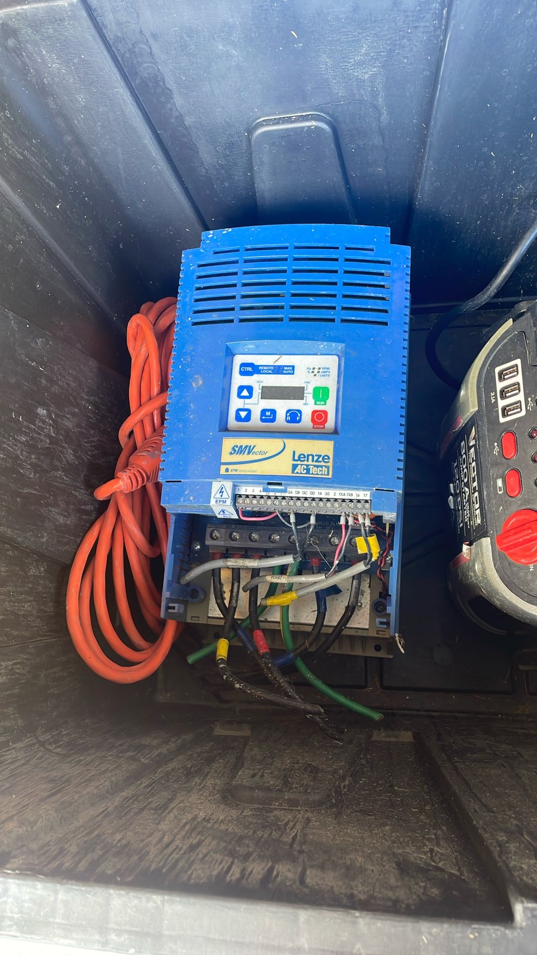 Lenze Ac Tech SMVector 