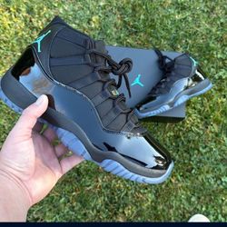 JORDAN 11 