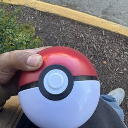 Pokémon ball