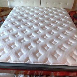 Newer California King Helix Twilight Luxe w/ Glacio Cooling 13.5" Pillowtop Mattress 