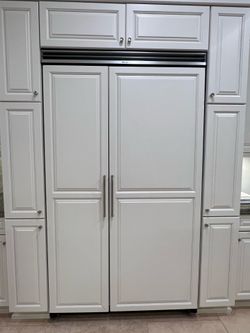 Viking Built-In Side-by-Side Refrigerator/Freezer – Panel Ready