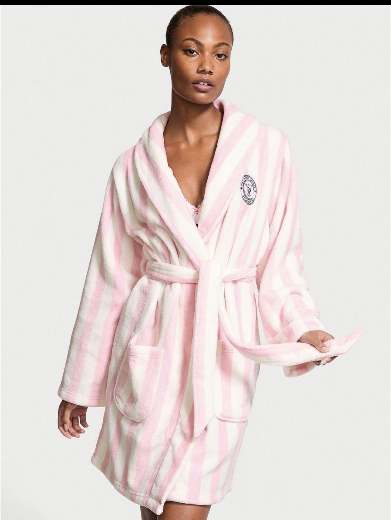 Victoria's Secret short cozy robe in pretty blossom stripes size M/L