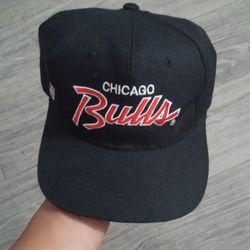 Vintage Sports Specialties Chicago Bulls Script Snapback Hat
